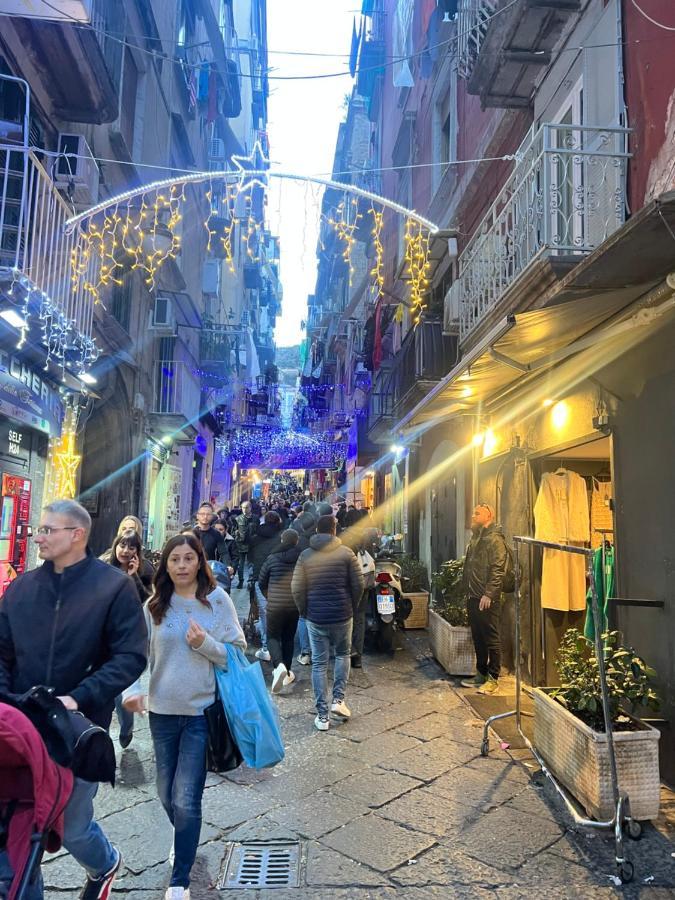 Napul'e * Napoli